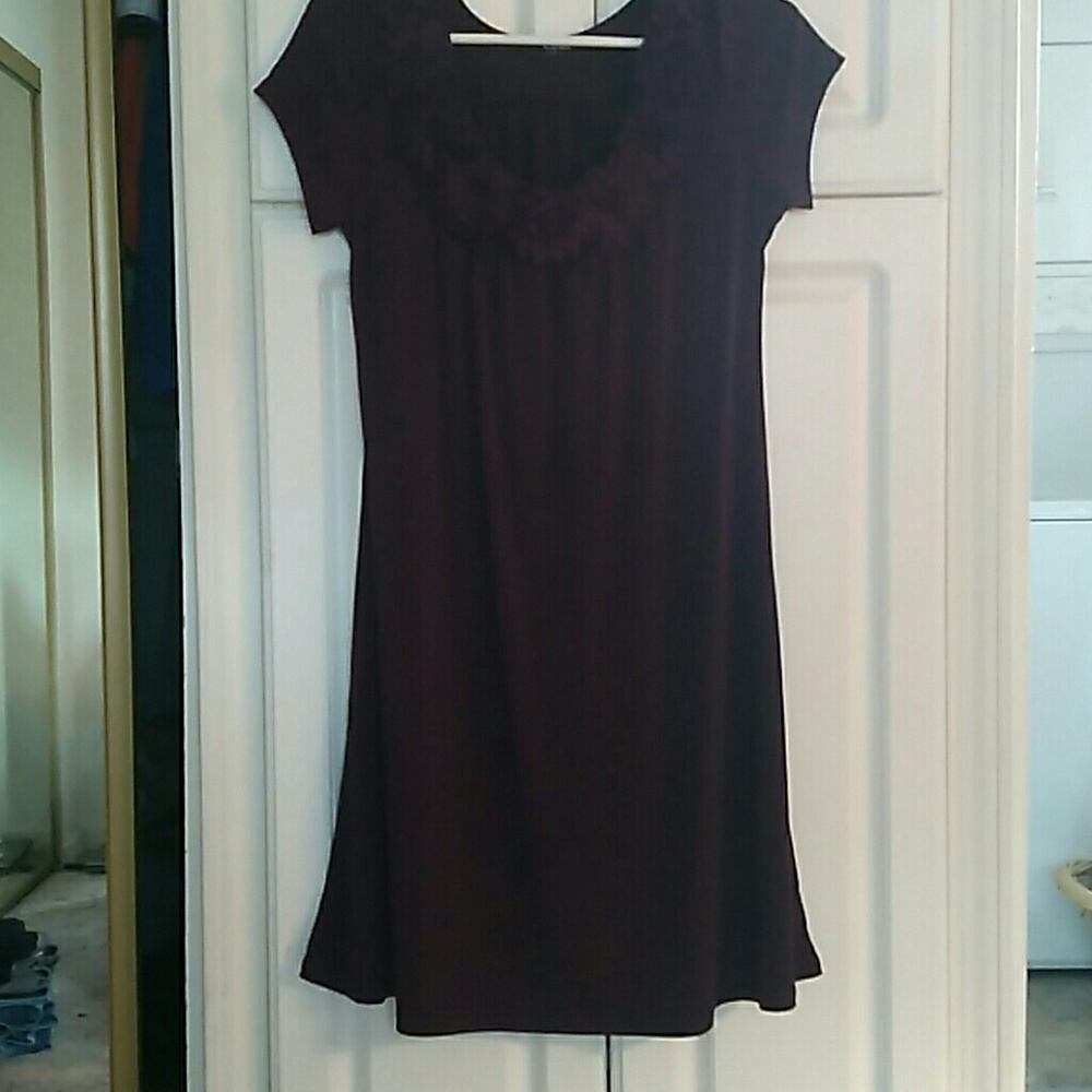 Dress - Picture 3 of 3